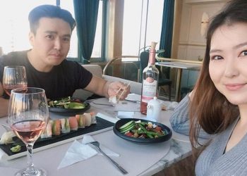 ОПОЗИТ хамтлагийн А.Гантулга онгоцны үйлчлэгч эмэгтэйтэй сууж хоёр хүүхдийн эцэг болсон