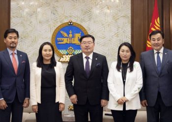 Зээлийн хүүг бууруулах стратеги батлах УИХ-ын тогтоолын төслийг өргөн барилаа