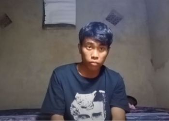 Юу ч хийлгүй, дэлгэц ширтэж суугаа бичлэг тренд болж байна