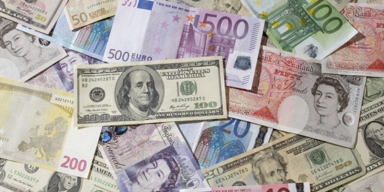 Авлигын асуудалд холбогдсон албан хаагчдад 7 жилийн ял оноожээ