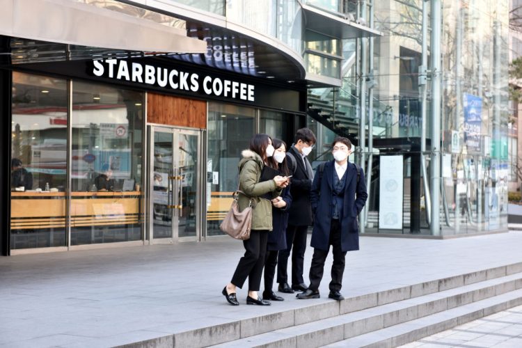 Өмнөд Солонгост Starbucks халдварын шинэ голомт боллоо