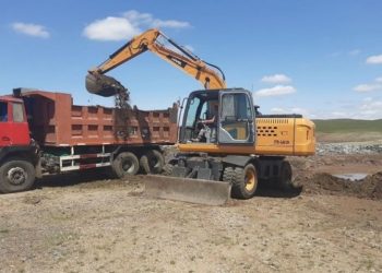 Үерийн улмаас эвдэрсэн эмтэрсэн замыг бүрэн засаж дууссан байна