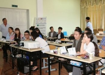 Ухаалаг гар утас ашиглан арьсны өвчнийг оношилж, эмчлэх боломж бүрджээ
