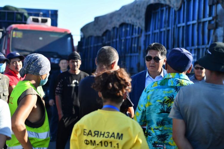 У.Хүрэлсүх: Гашуунсухайт чиглэлийн төмөр зам ашиглалтад орсон ч авто замын нүүрс тээвэрлэлтийг бууруулахгүй