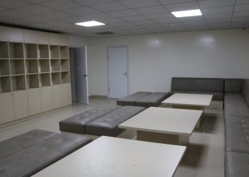Гуравдугаар эмнэлэг эмчлүүлэгч, үйлчлүүлэгчдэд зориулсан хүлээлгийн өрөөг тохижууллаа
