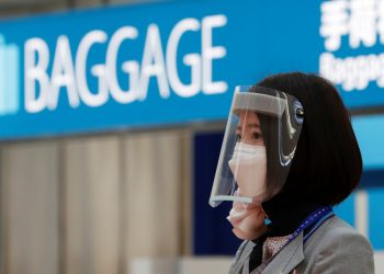 Японд хар салхины улмаас 200 гаруй нислэг цуцлагджээ
