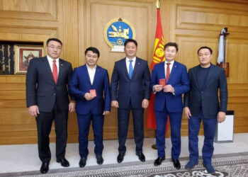 МАХН-аас дүүрэгт мандат авч чадсан ганц төлөөлөгч МАН-д элсэв