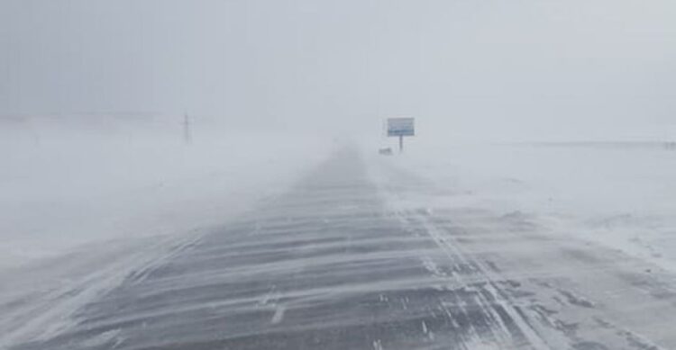 Хот хоорондын зорчигч тээвэрлэлтийн хөдөлгөөнийг түр зогсоолоо