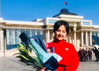 Алаг нүдэн Д.Оюунтуул ‘Алтан гадас’ одонгоор шагнуулжээ