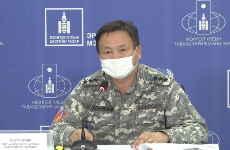 УОК-ын Шуурхай штабынхан нууцаар шинэ жилджээ