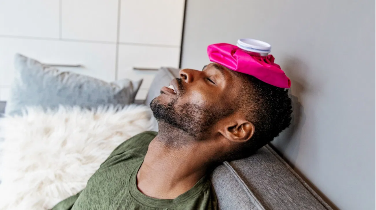 Коронавирус, Ханиад, Харшлын шинж тэмдгүүд эхэн үедээ төстэй илэрнэ