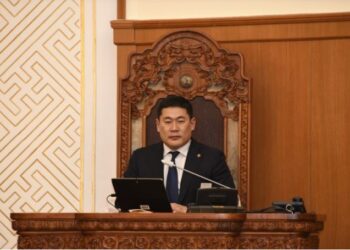 Л.Оюун-Эрдэнэ: Засгийн газрын эхний 100 хоногт багтаан вакцин оруулж ирнэ