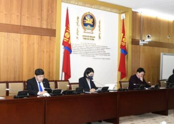 Агаарын бохирдлыг бууруулах асуудлын дэд хорооны дарга Б.Саранчимэг тэргүүтэй гишүүд БОАЖ-ын сайдтай уулзлаа