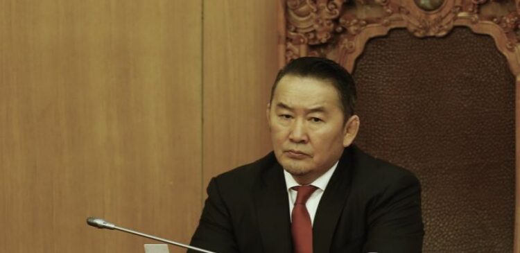 Ерөнхийлөгч Засгийн газарт хатуу хөл хорио тогтоохгүй байх САНАЛ ХҮРГҮҮЛЛЭЭ