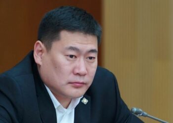 Л.Оюун-Эрдэнэ: Хөл хорио тогтоовол дөрөвдүгээр сард нэг сая иргэнээ вакцинжуулахыг зорино