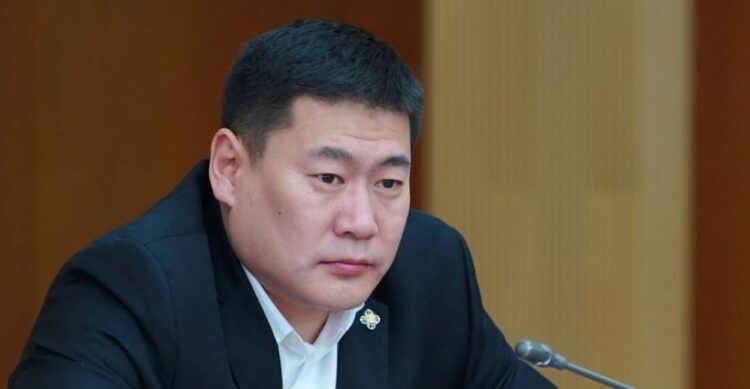 Л.Оюун-Эрдэнэ: Хөл хорио тогтоовол дөрөвдүгээр сард нэг сая иргэнээ вакцинжуулахыг зорино