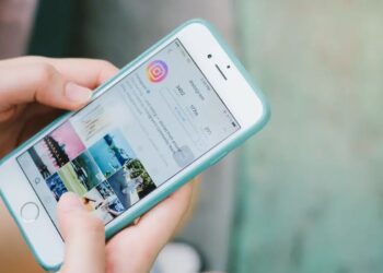 Facebook компани бага насны хүүхдүүдэд зориулсан ‘Instagram’-ийн шинэ хувилбарыг гаргана