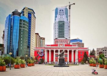 УДЭТ-ын халдвар авсан 54 жүжигчинг Яармагийн эмнэлэгт эмчилж байна