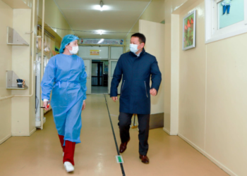 СХД-ийн засаг дарга дархлаажуулалтын цэгүүдээр хяналт шалгалт хийлээ