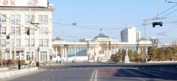 Даваа гарагаас нийслэлийн төр, захиргааны алба хаагчид 08:00-17:00 цагт ажиллана