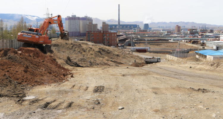 СХД Арвайн үндэс ХХК-аас Алтан тариа хүртэлх шороон замыг засварлаж хатуу хучилттай зам тавих ажил эхэлжээ