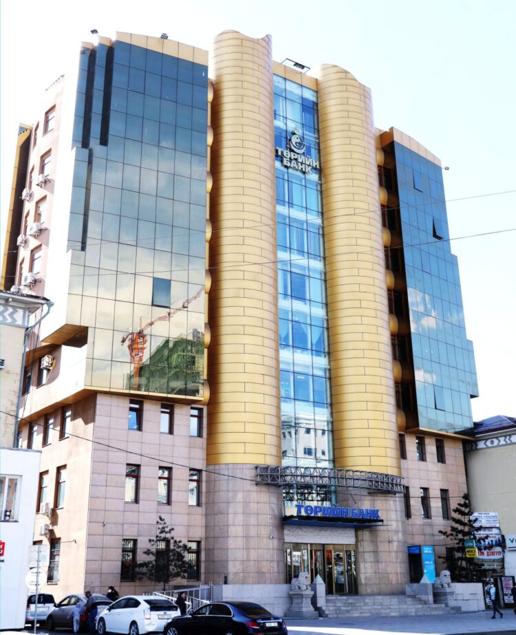 Төрийн банк “Эрүүл мэндээ хамгаалж, эдийн засгаа сэргээх 10 их наядын цогц төлөвлөгөө”-ний хүрээнд “ХАА-г дэмжих зээл” олгож байна