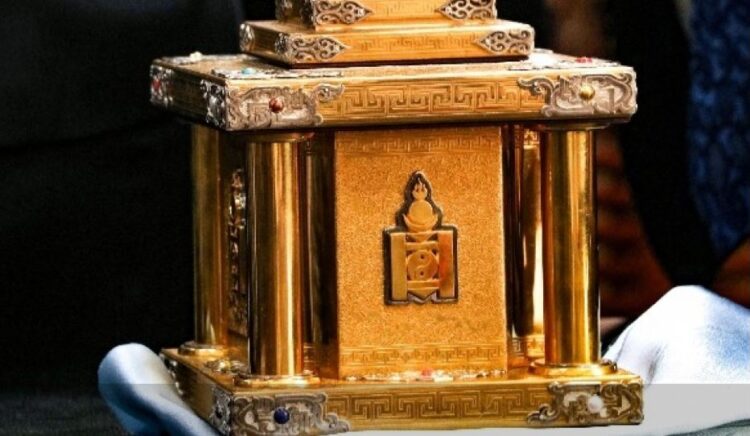 Ардчилсан намын тамганы асуудлыг шүүх хурал эхэллээ