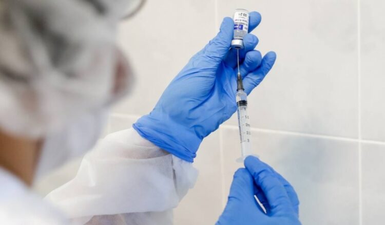 Вакцины хоёрдугаар тунд хамрагдаад 14 хоносон 900 гаруй иргэн халдвар авчээ