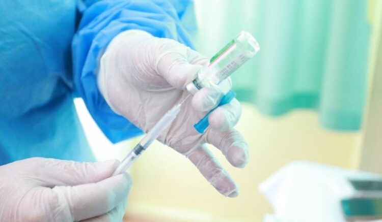 Вакцин хийлгэсний дараа нас баралтад хүргэх урвал эхний 30 минутад илэрдэг