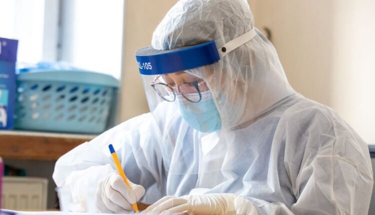 ЭМЯ: 1,727 хүнээс халдвар илэрч, 15 хүн нас барлаа