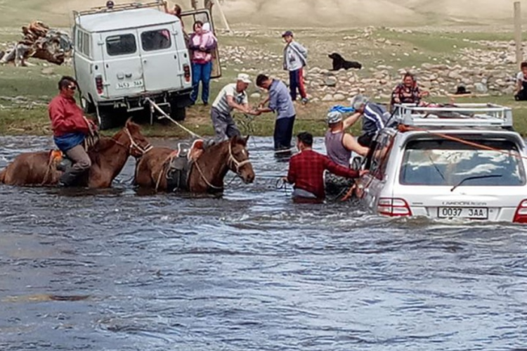 ОНЦГОЙГИЙН АЛБА ХААГЧИД НАЙМАН ХҮНИЙ АМЬ НАС, ЭД ХӨРӨНГИЙГ АВРАН ХАМГААЛЖЭЭ