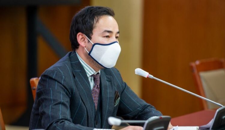 Ц.Ганзориг өөрийн хүсэлтээр АЛБАН ТУШААЛАА өгчээ