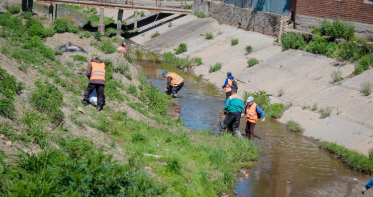 СХД: ИРГЭДИЙН БҮЛГИЙН АЖИЛЧИД ҮЕРИЙН ХАМГААЛАЛТЫН ДАЛАН СУВГИЙГ ЦЭВЭРЛЭЖ БАЙНА