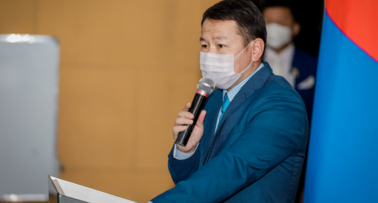 СХД: “IELTS-600” ТӨСЛИЙН ХАМТЫН АЖИЛЛАГААНЫ “САНАМЖ БИЧИГ”-Т ГАРЫН ҮСЭГ ЗУРАХ ЁСЛОЛ БОЛЛОО