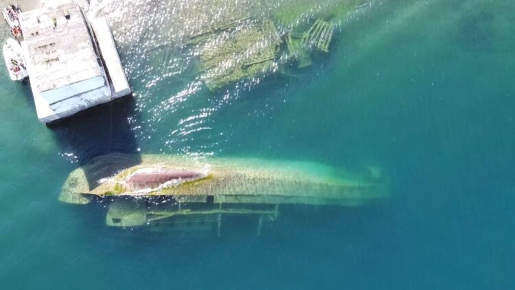 Хөвсгөл нуурт живсэн Сүхбаатар хөлөг онгоцыг гаргана