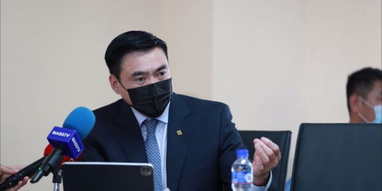 С.Амарсайхан: Замын-Үүдийн ачаа тээврийн үнийн зохиомол хөөрөгдлийг шийдэхгүй бол төр татан авалт хийх ажил руу орно