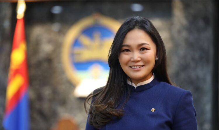 Гадаадын уран бүтээлчид Монгол улсад ирж кино хийвэл зардлынх нь 30 хувийг олгоно