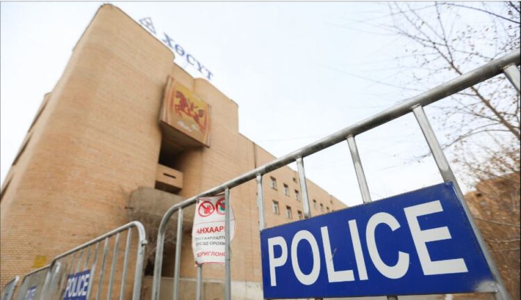 ХӨСҮТ-д хэн хэн гэх албан тушаалтнууд ТАХАЛ дамилдуулж, АШИГ ХОНЖОО хайсан бэ?