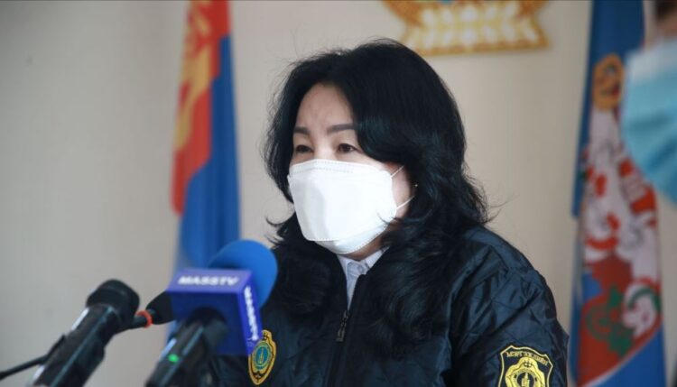 Л.Эрдэнэчулуун: Замын-Үүдэд байгаа ачаа тээврийн эргэлтийг сайжруулахын тулд уртасгасан цагаар ажиллаж байна