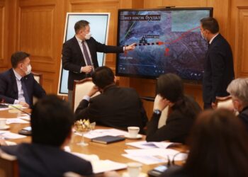 Богдхан уулын урдуур тойрч Мааньт өртөөнд холбогдох төмөр замын төслийг хэлэлцэв