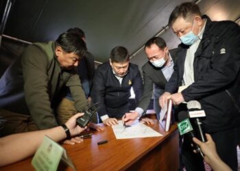 Томилолт: Ерөнхий сайд Ульхан боомтод ажиллав