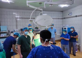 Хөвсгөл аймагт элэгний хавдар тайрах анхны мэс заслыг амжилттай хийжээ