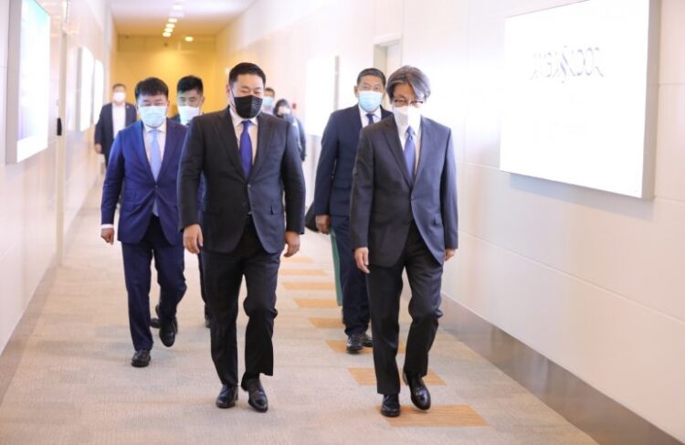 Ерөнхий сайд Л.Оюун-Эрдэнэ өнөөдөр эх орондоо ирлээ