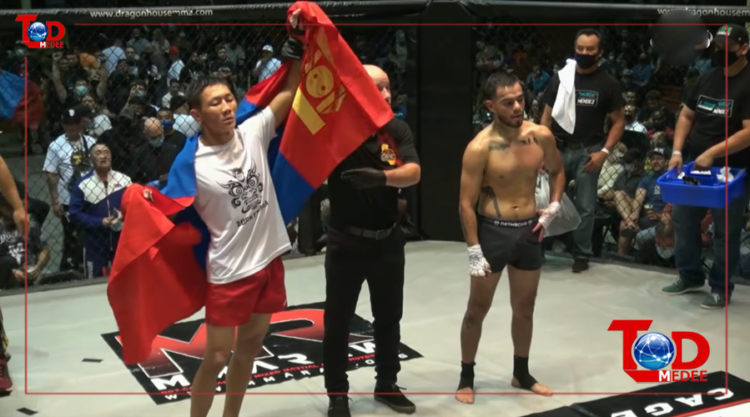 Мэргэжлийн тулааны ертөнцөд ‘МОНГОЛ ХАБИБ’ мэндэлснийг онцолжээ