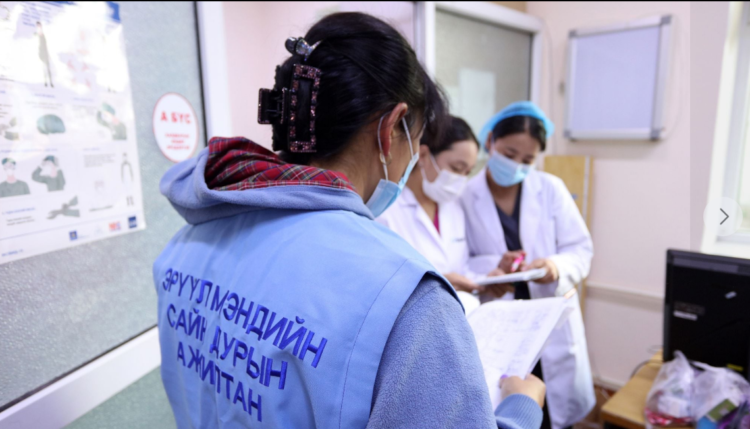 Нийслэлийн эрүүл мэндийн байгууллагад өдрийн 50000 төгрөгний цалинтай 910 ажлын байр байна