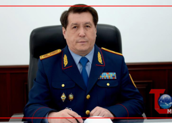 Казакстаны Жамбыл мужийн цагдаагийн газрын дарга xүмүүс рүү гал нээхээс татгалзаж, амиа хорложээ