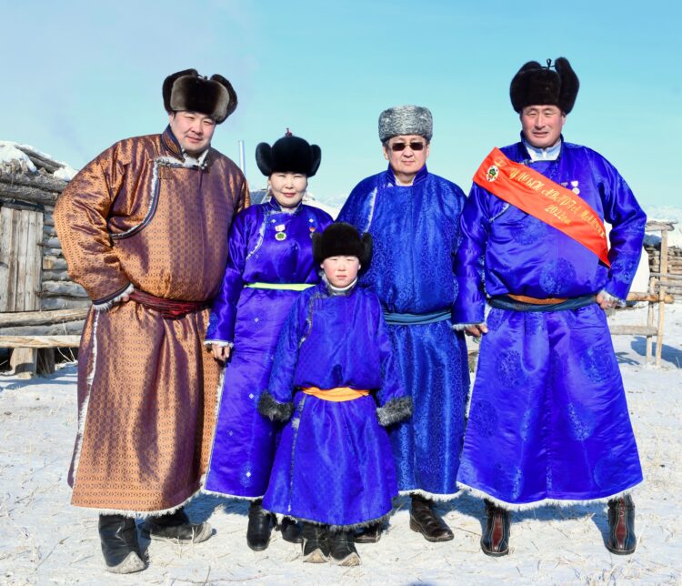 МУ-ын аварга П.Бүрэнтөгсийн ах улсын аварга малчин болжээ