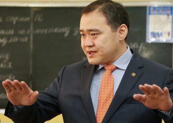Л.Гантөмөрийг АН-ын дэмжигчид орон нутагт ирж ажиллахыг шаардав