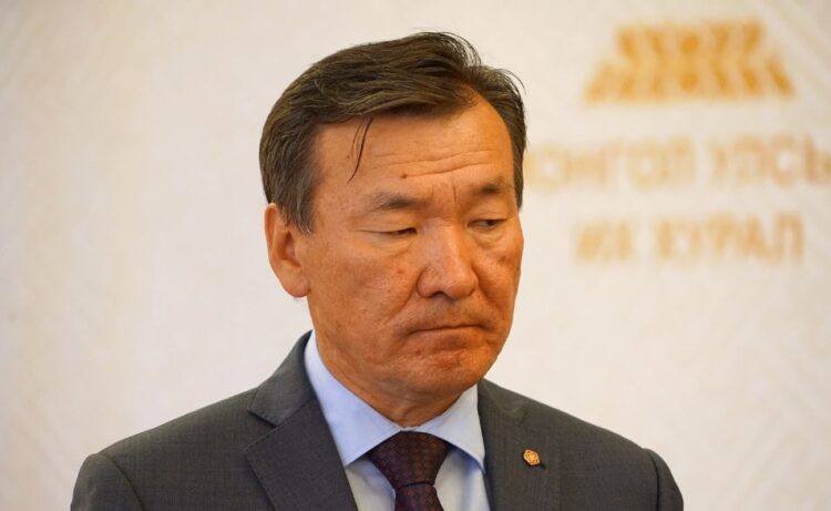 С.Ганбаатар: Намын дарга өөрийгөө “Би бол улс” гэж бодоход хүрсэн тэнэг гажуудлыг зогсоох ёстой