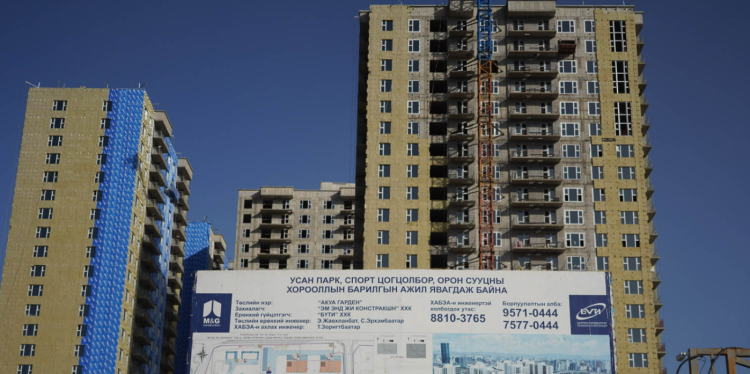 “Авлига хороолол”-ын шүүх хурал тодорхойгүй шалтгаанаар хойшилсоор байна